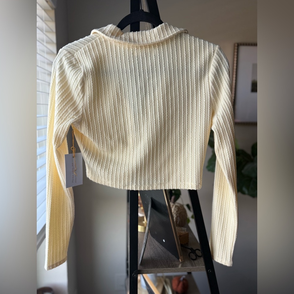 Backyard Roses Stacey Knit Cardigan NWT - Picture 9 of 11